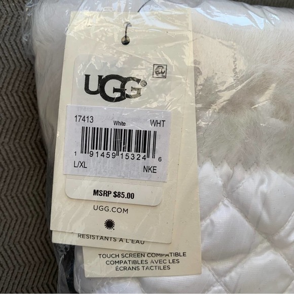 UGG All Weather Touch Shearling Trim Quilted Mittens in White Women's L/XL - Picture 3 of 4